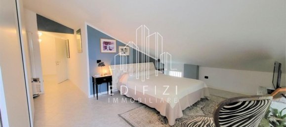 5 rooms Apartment in Massa, Italy No. 195650 7