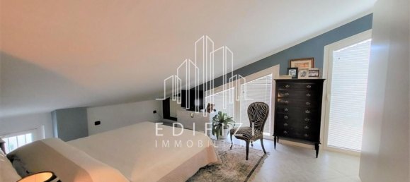 5 rooms Apartment in Massa, Italy No. 195650 6