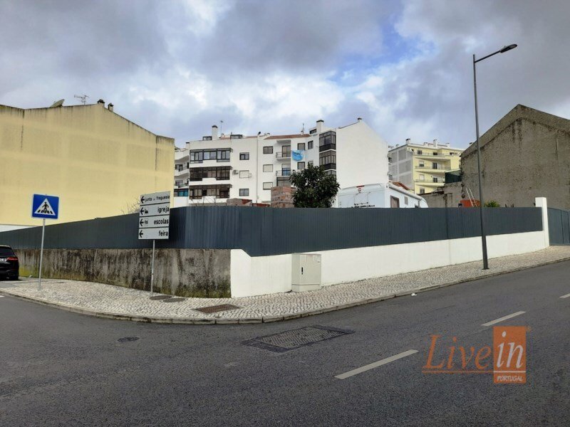  Land in Mafra, Portugal No. 140433