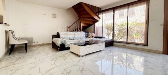 2 bedrooms Duplex in Bagnolet, France No. 310075 2