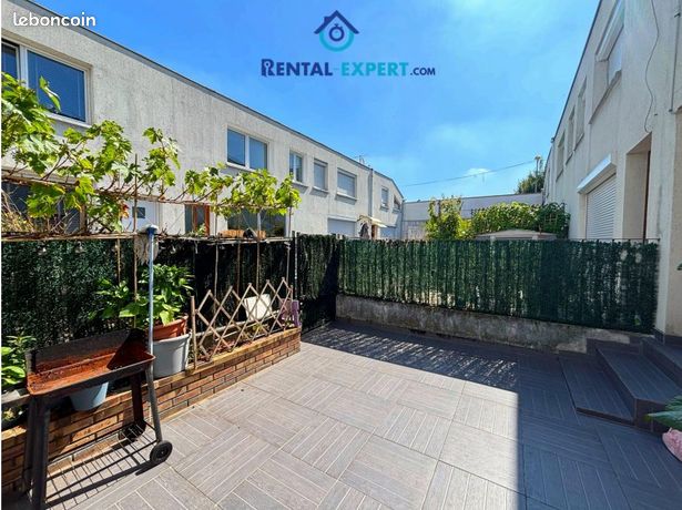 2 bedrooms Duplex in Bagnolet, France No. 310075