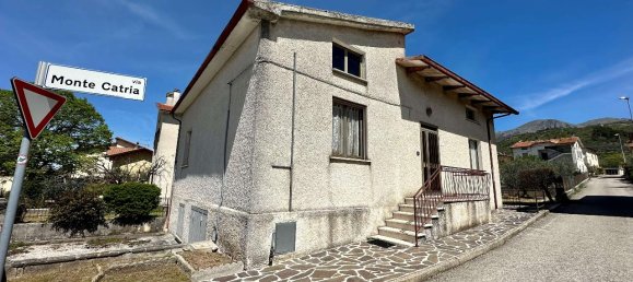 10غرفة منزل في Gualdo Tadino, Italy رقم 231797 15