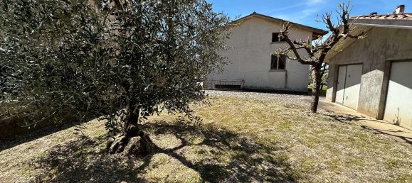 10غرفة منزل في Gualdo Tadino, Italy رقم 231797 9