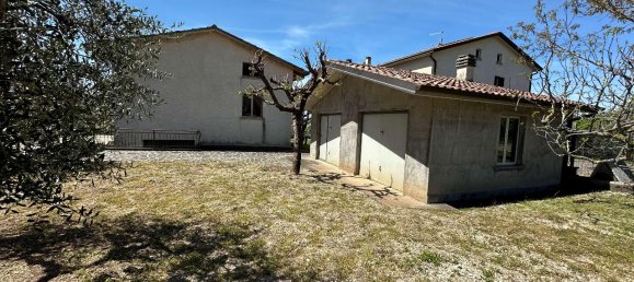 10غرفة منزل في Gualdo Tadino, Italy رقم 231797 10