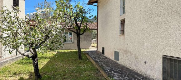 10غرفة منزل في Gualdo Tadino, Italy رقم 231797 13