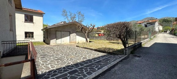 10غرفة منزل في Gualdo Tadino, Italy رقم 231797 12