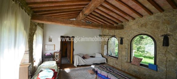 3 bedrooms House in Trequanda, Italy No. 176189 6