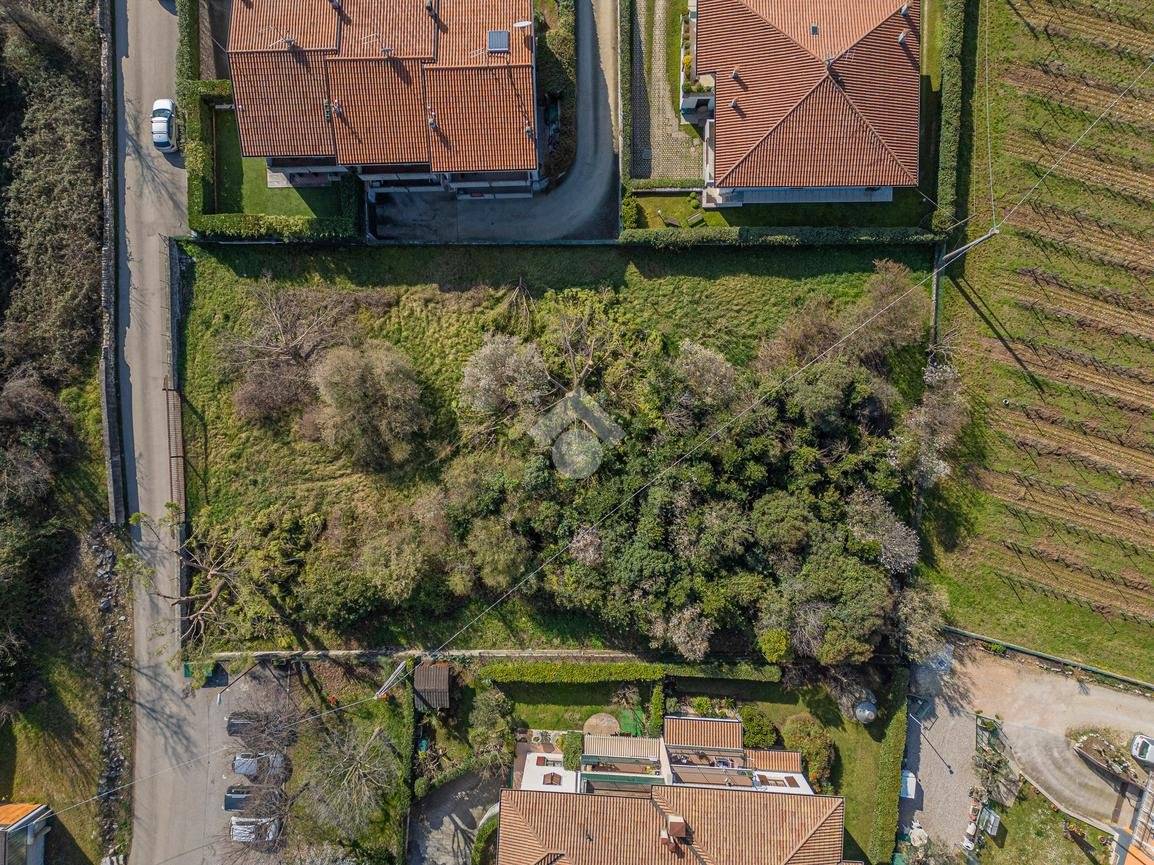 1900m² Land in Sant'Ambrogio di Valpolicella, Italy No. 194350