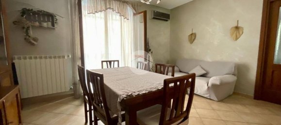 2 bedrooms Apartment in Turin, Italy No. 283167 8
