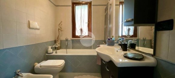 2 bedrooms Apartment in Turin, Italy No. 283167 17
