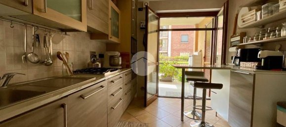 2 bedrooms Apartment in Turin, Italy No. 283167 11