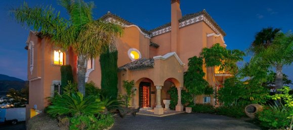 4 bedrooms Villa in Benahavis, Spain No. 4683 4