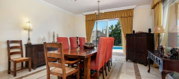 4 bedrooms Villa in Benahavis, Spain No. 4683 6