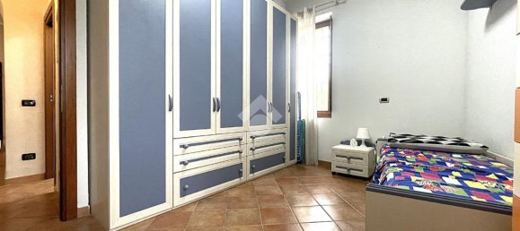 3 rooms Apartment in Cremona, Italy No. 13153 15