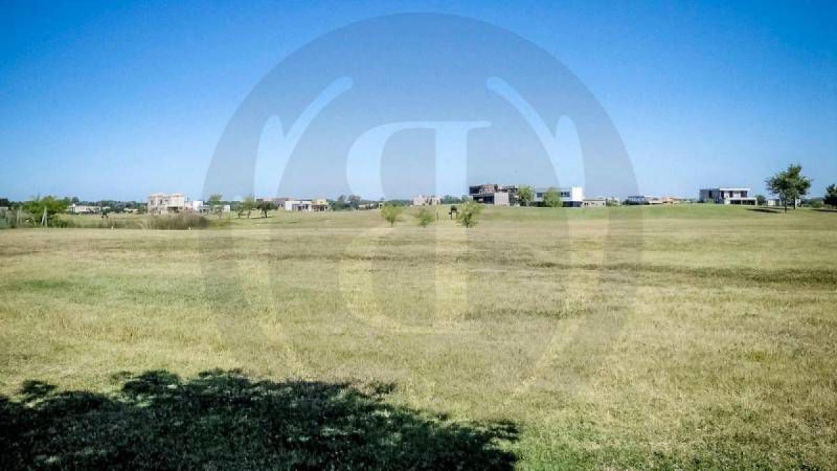  Land in Escobar, Argentina No. 118948