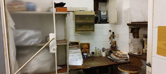 65m² Commercial property in Rome, Italy No. 72397 19