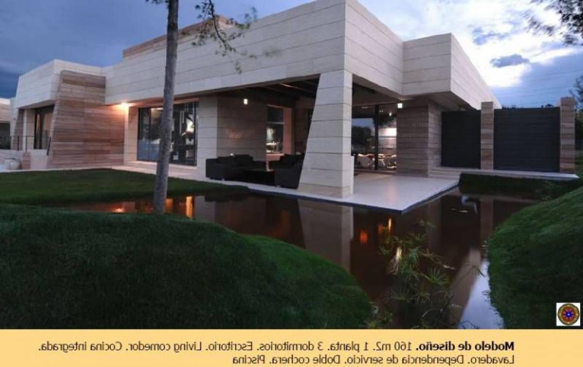 3 bedrooms House in Tigre, Argentina No. 74136