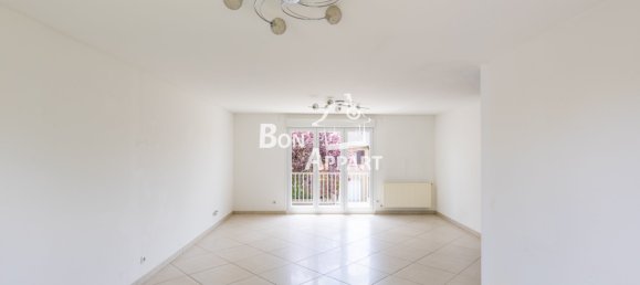 4 Schlafzimmer Haus in Saint-Privat-la-Montagne, France, Nr. 66949 6