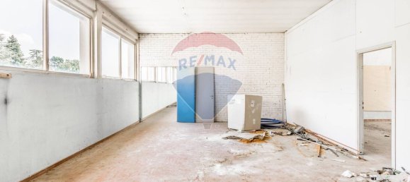 822m² Warehouse in Solbiate Arno, Italy No. 58251 15