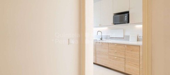 4 bedrooms Apartment in Lisbon, Portugal No. 90111 14