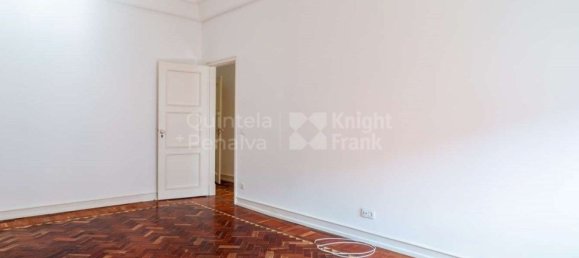4 bedrooms Apartment in Lisbon, Portugal No. 90111 24