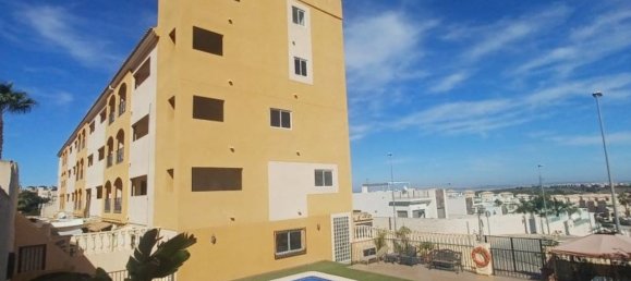 Ático de 2 dormitorios en Dehesa De Campoamor, Spain No. 189529 10