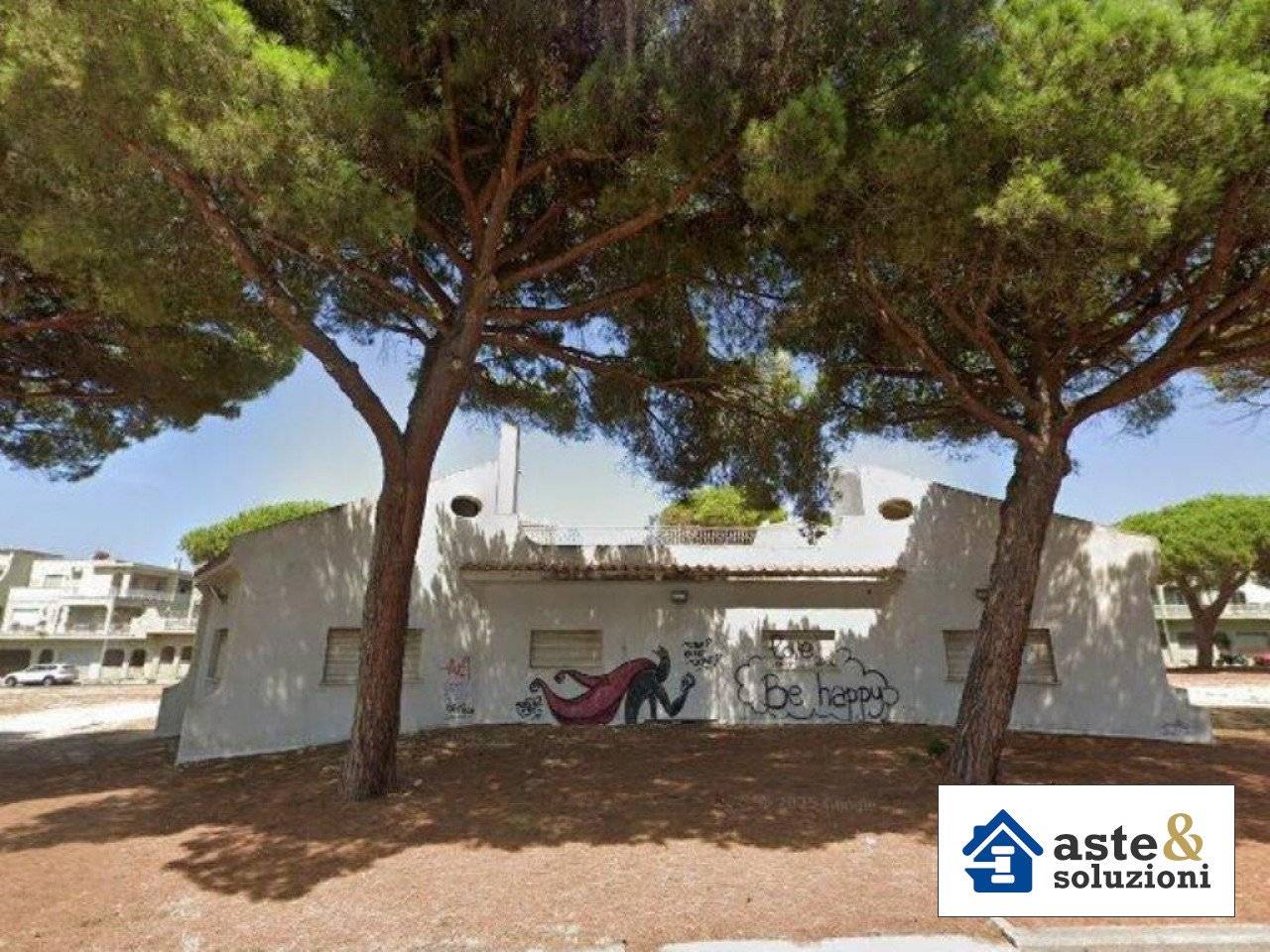  عقار تجاري في Cerveteri, Italy 423متر مربع رقم 385857