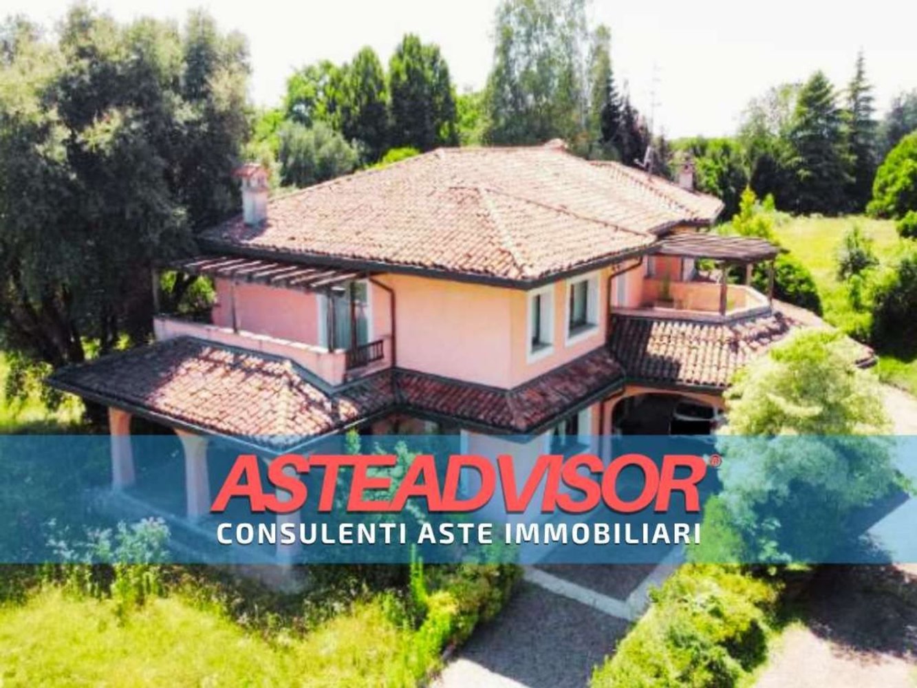 19-salle Villa à Lomazzo, Italy No. 258604