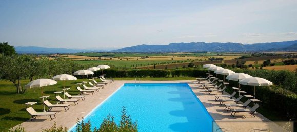 Casa de 5 dormitorios en Cortona, Italy No. 229 2