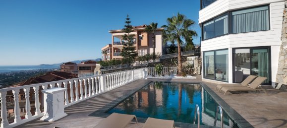 Villa 3+1 in Kargicak, Turkey No. 1589 4