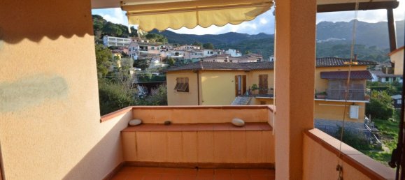 3-salle Appartement à Marciana Marina, Italy No. 111412 5