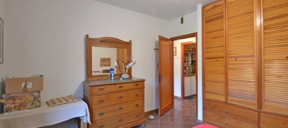 3-salle Appartement à Marciana Marina, Italy No. 111412 20