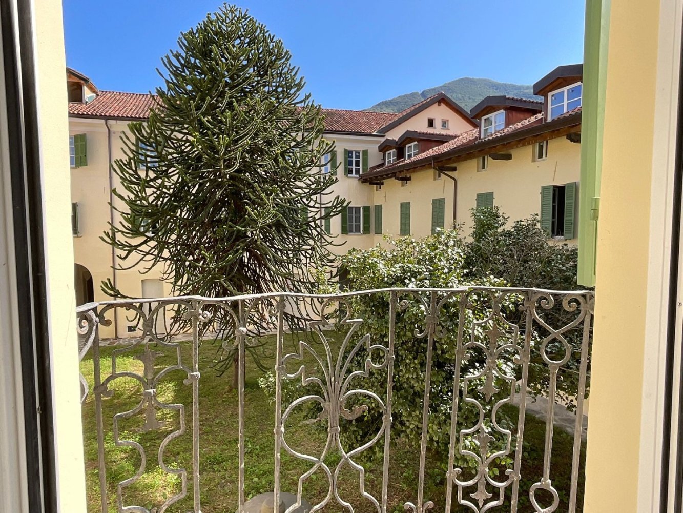 Dúplex de 3 dormitorios en Cannobio, Italy No. 372509