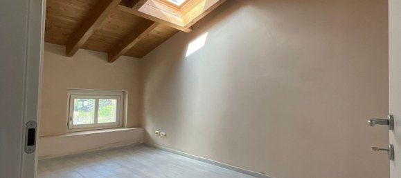 Dúplex de 3 dormitorios en Cannobio, Italy No. 372509 21