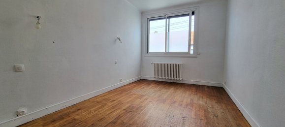 4 bedrooms House in Nantes, France No. 100626 5