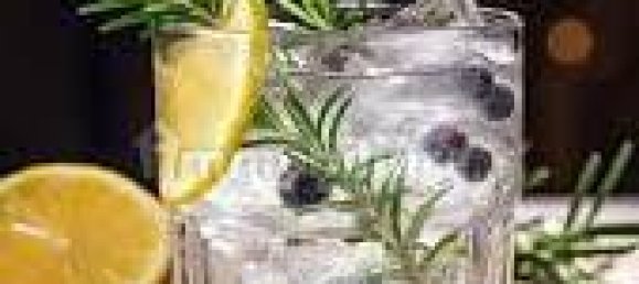 3 rooms Commercial property in Castelvetro Piacentino, Italy No. 97050 13