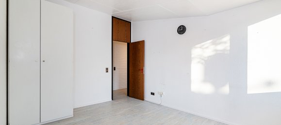 3 bedrooms House in Krefeld, Germany No. 110346 25