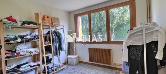 4 bedrooms House in Louviers, France No. 360493 8