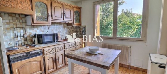 4 bedrooms House in Louviers, France No. 360493 5