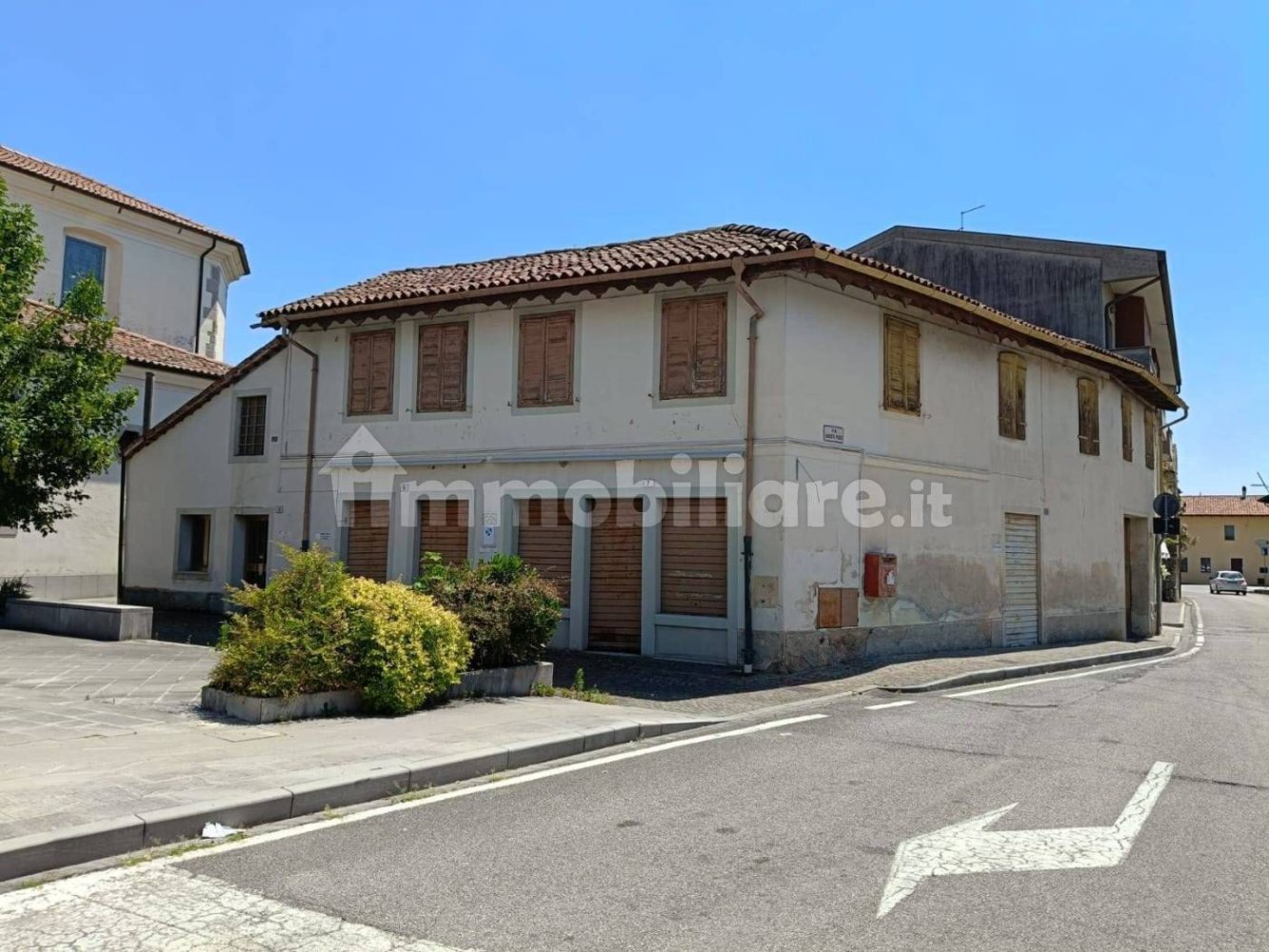 Дом с 5 комнатами в Удине, Италия № 333023