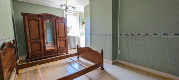 3 chambres Maison à Nueil-les-Aubiers, France No. 286060 6