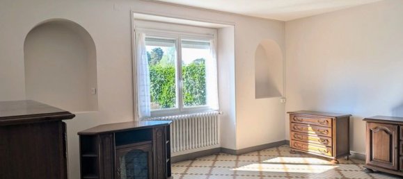 3 chambres Maison à Nueil-les-Aubiers, France No. 286060 4