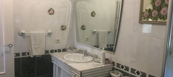 5 bedrooms House in Mostoles, Spain No. 185658 32