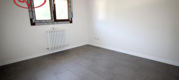 Квартира с 3 комнатами в Кавриглия, Италия № 236201 14