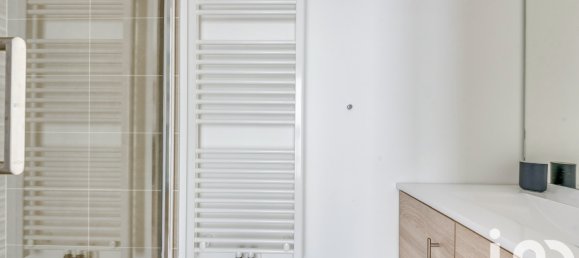 4 rooms Apartment in Pantin, France No. 144551 12