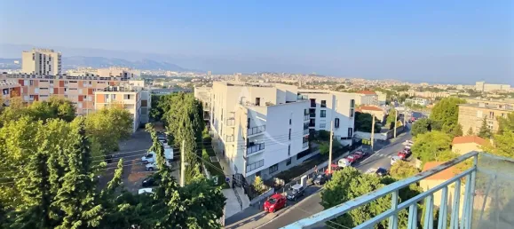 2 bedrooms Apartment in Marseille, France No. 316721 3