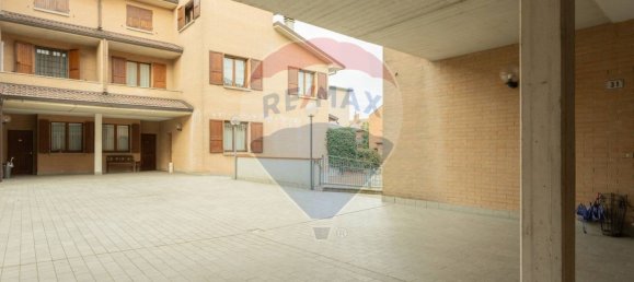 Casa de 3 dormitorios en Modena, Italy No. 56601 2