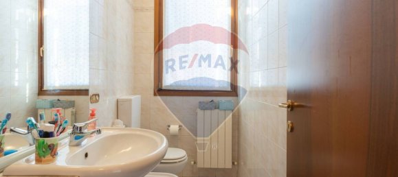 Casa de 3 dormitorios en Modena, Italy No. 56601 27