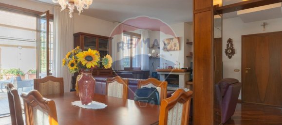 Casa de 3 dormitorios en Modena, Italy No. 56601 10