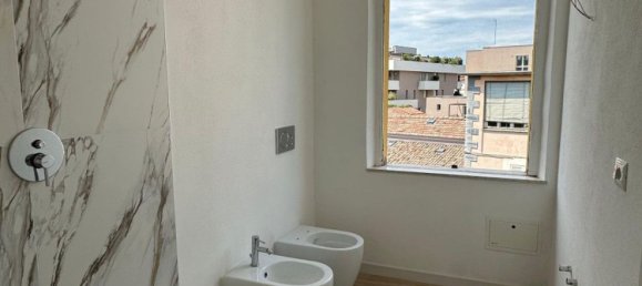 4-Zimmer Wohnung in Parma, Italy, Nr. 225847 35